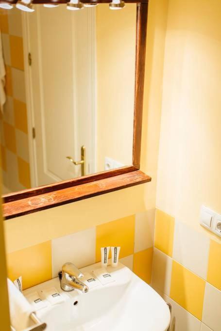 Precioso Apartamento En El Casco Antiguo De Triana セビリア エクステリア 写真