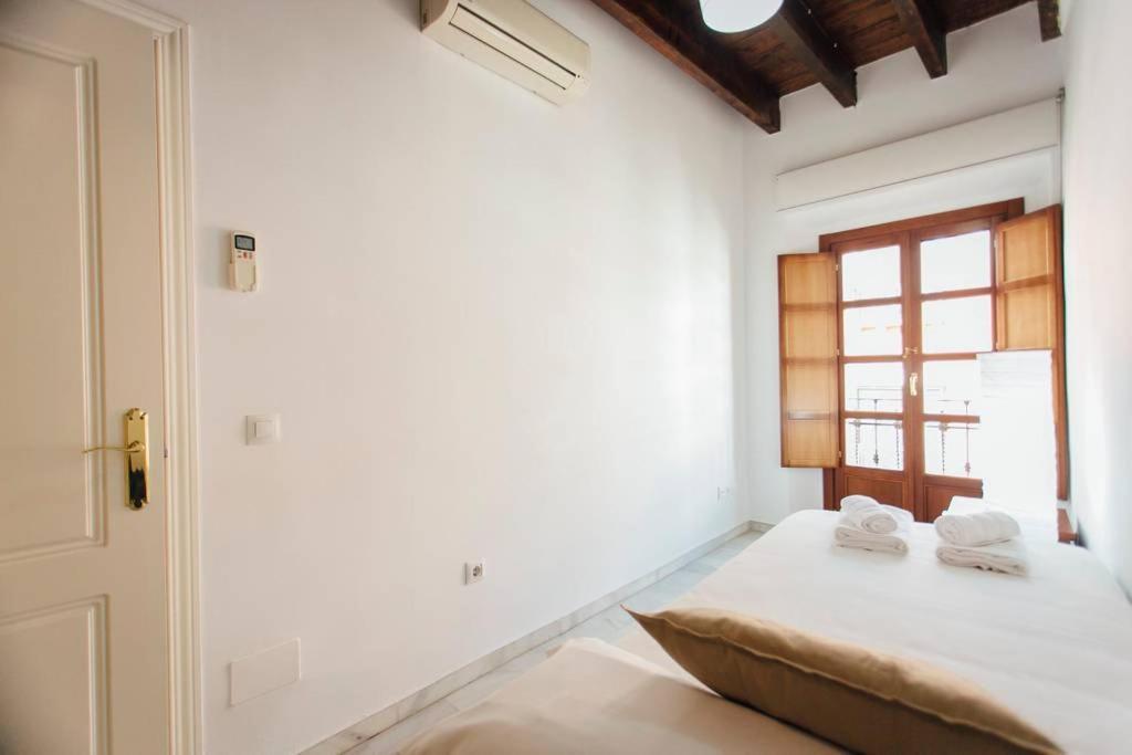 Precioso Apartamento En El Casco Antiguo De Triana セビリア エクステリア 写真